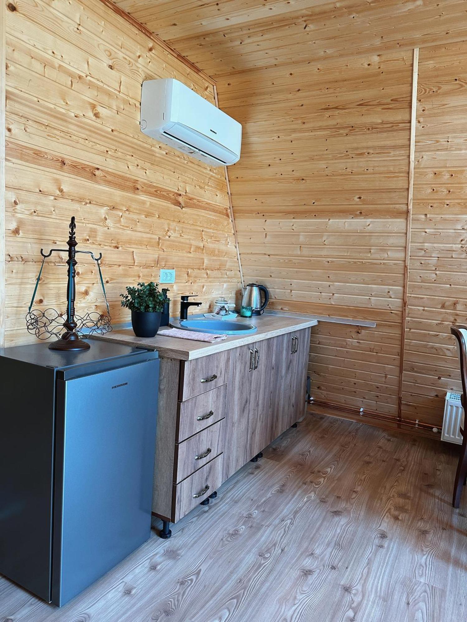 Hotel The Frog Glamping Horezu Exterior foto