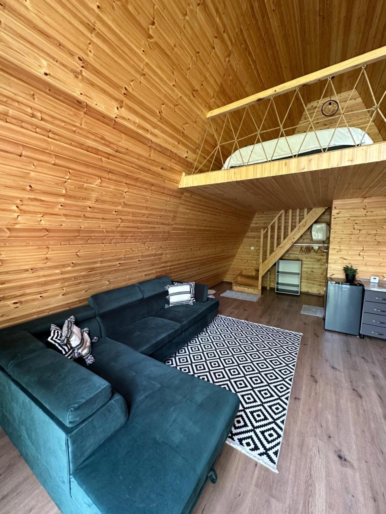 Hotel The Frog Glamping Horezu Exterior foto